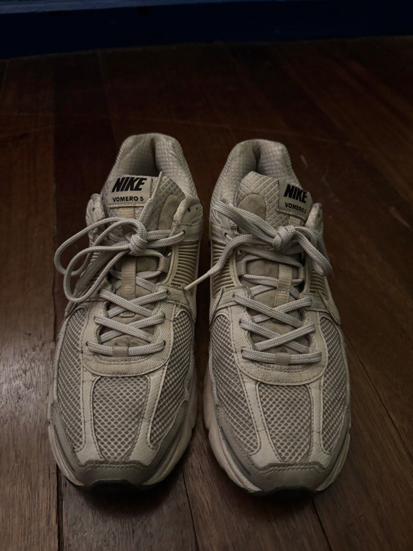 Nike Vomero (Vast Grey) (Category: Casual Shoes) located in Manila. Submitted by aahahanyenye (Listing ID 1470720253, Image 2). Description: - Still in very good condition - No sole separation (Tried pulling, wont budge so its all goods) - Not used much since got other comfy shoes - Size 10 - Bought in Australia Message me for questions.