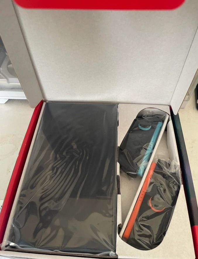Nintendo Switch 2 Game Console (Category: Nintendo) located in Caloocan City. Submitted by jinsplayground (Listing ID 1470666261, Image 2). Description: FIXED PRICE Twice lang nagamit! Complete box with warranty Location: Caloocan J&T Express / LBC Full payment required before shipment Shipping fee (SF) will be shouldered by the buyer .