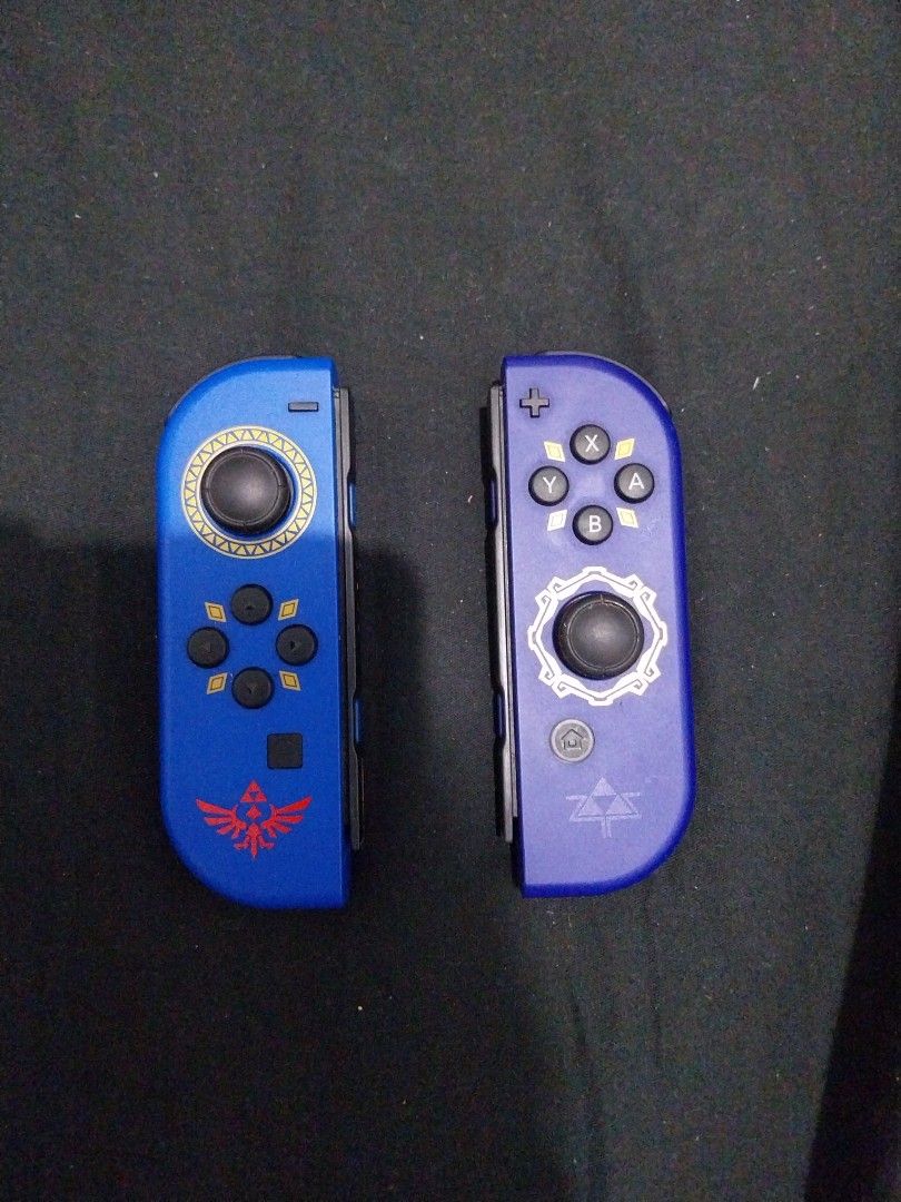 Nintendo Switch V2 OLED with Accessories and Games (Category: Nintendo) located in Santa Cruz. Submitted by ekyaj (Listing ID 1470672139, Image 3). Description: Nintendo Switch V2 OLED - 10k Nintendo Switch microSD Card 128gb - 1k Super Smash Bros Ultimate with Case - 1.5k The Legend of Zelda: BOTW - SOLD Mario Kart 8 Deluxe - SOLD.
