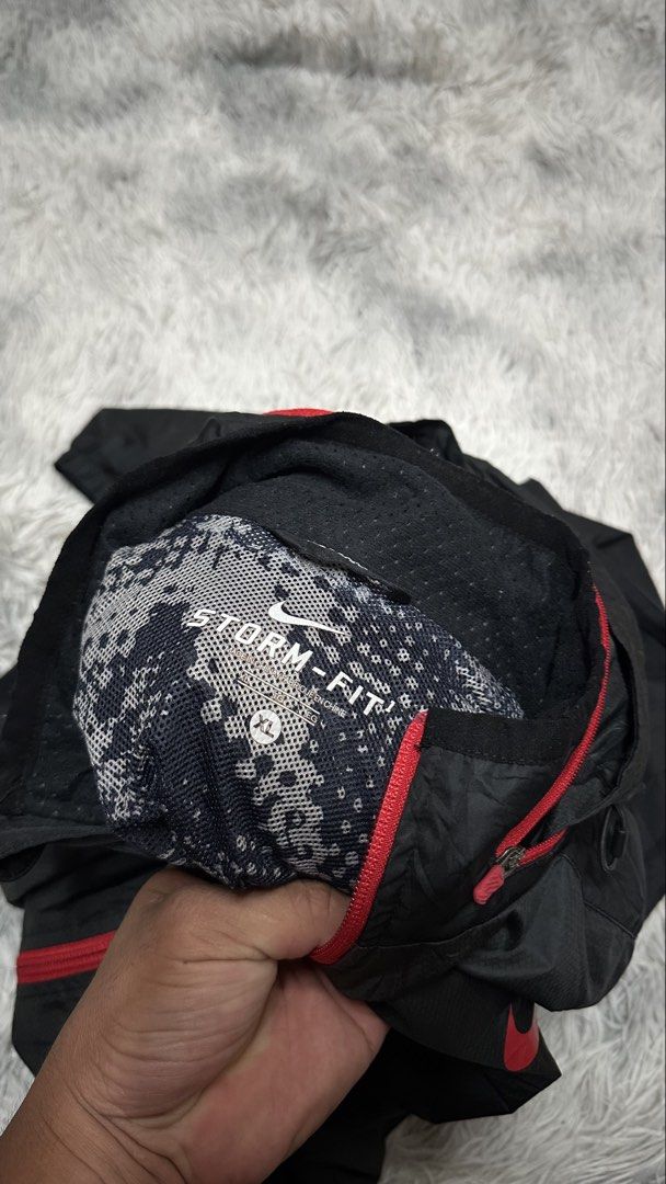 N*ke windbreaker storm-fit jacket (Category: Coats, Jackets and Outerwear) located in Manila. Submitted by paulovenegaskalakal2020 (Listing ID 1470592483, Image 2). Description: For sale! Kalakal N*ke windbreaker jacket Storm-fit XLarge- 22 width x 28.5 length inches Sleeves- 26 inches Sign of usage Good as new MINE 1,688 +sf.