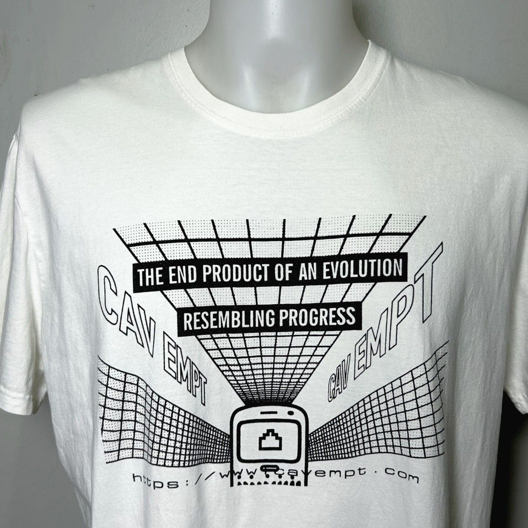 NOAH Cav Empt Graphic Shirt (Category: Tshirts & Polo Shirts ) located in Goa. Submitted by thrift_stylebychristella (Listing ID 1470625224, Image 3). Description: 🛍️500 + SF PAYMENT FIRST VIA GCASH ONLY NO COD 🔹Location: Goa, Camarines Sur 🔹Shipping nationwide via J&T express.