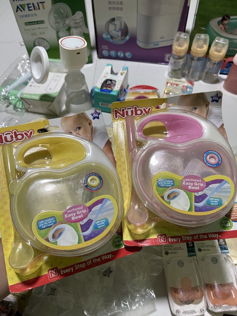 Nuby Easy Grip Feeding Bowl (Category: Breastfeeding & Bottle Feeding) located in Manila. Submitted by sweetfourshop (Listing ID 1470728751, Image 1). Description: NUBY EASY GRIP FEEDING BOWL WITH HANDLE SPOON 199 each .