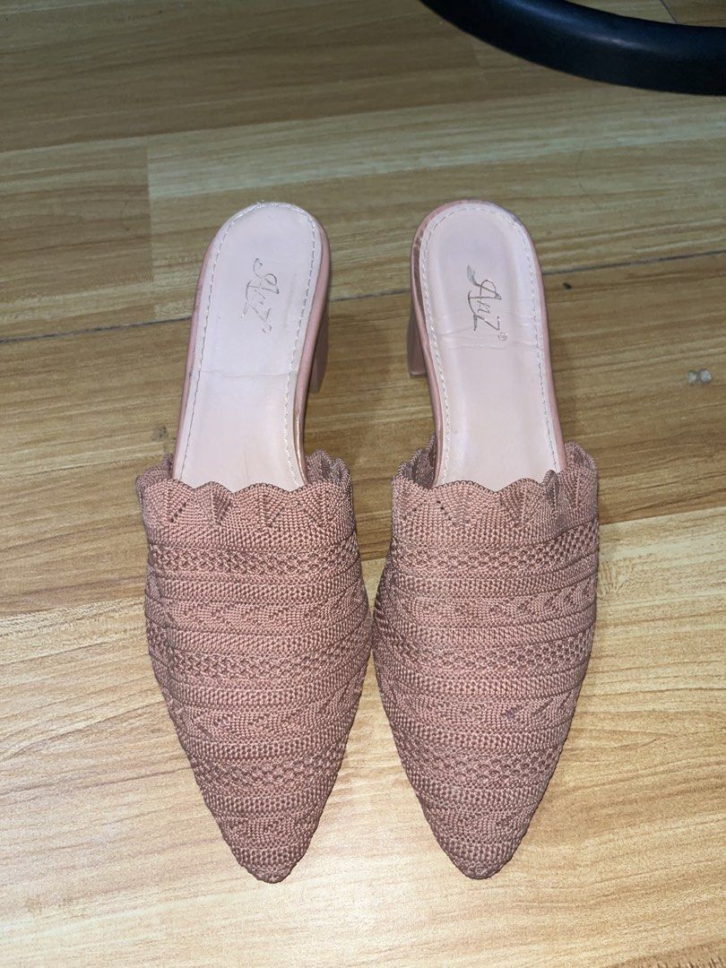 Nude Pink heels (Category: Heels) located in Manila. Submitted by spoopie (Listing ID 1470721935, Image 2). Description: Need wash po!! .