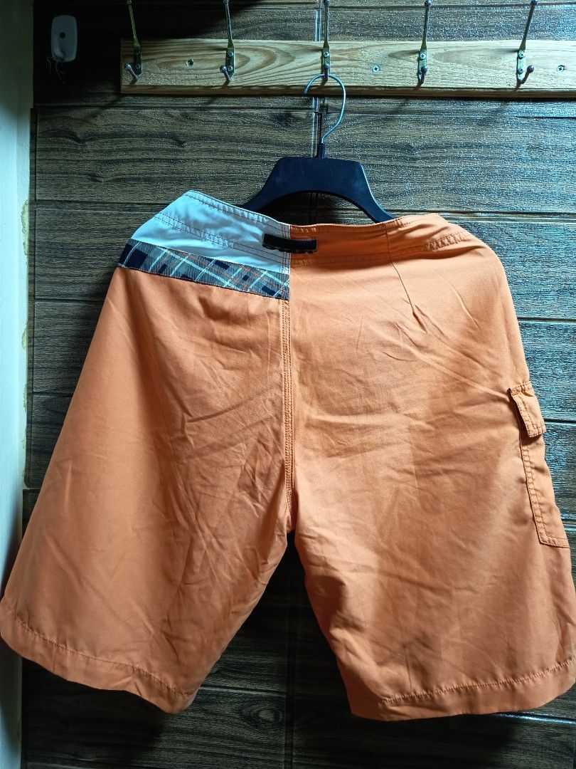 Oakley Orange Board Shorts Size 30 (Category: Swim Trunks & Board Shorts) located in Cavite. Submitted by turatman (Listing ID 1470709281, Image 2). Description: Oakley Vintage BoardShorts Dimes Waist:30 Length: 21 Location: Imus Cavite /Cainta Shipping Fee Buyers Expense.
