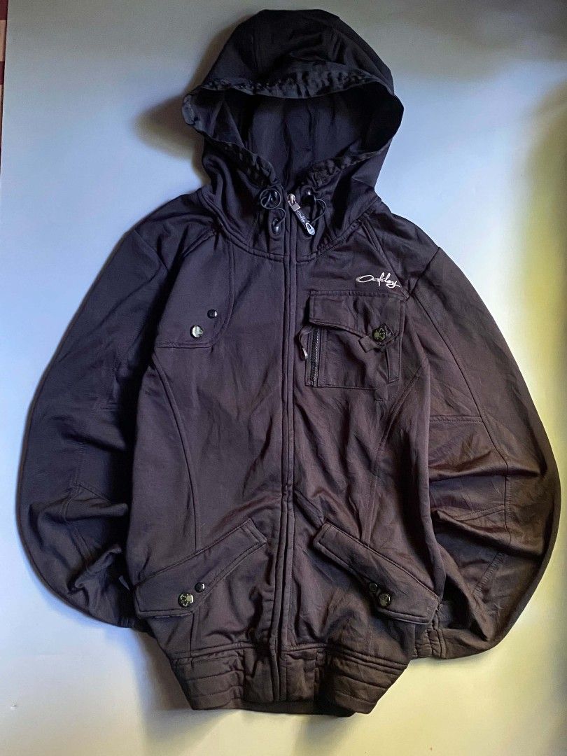 Oakley Technical Utility Zip Hoodie (Category: Coats, Jackets and Outerwear) located in Angeles City. Submitted by ian.thrift_ph (Listing ID 1470571454, Image 1). Description: Dimes 19.5/27 Size Medium to Large Good Condition.