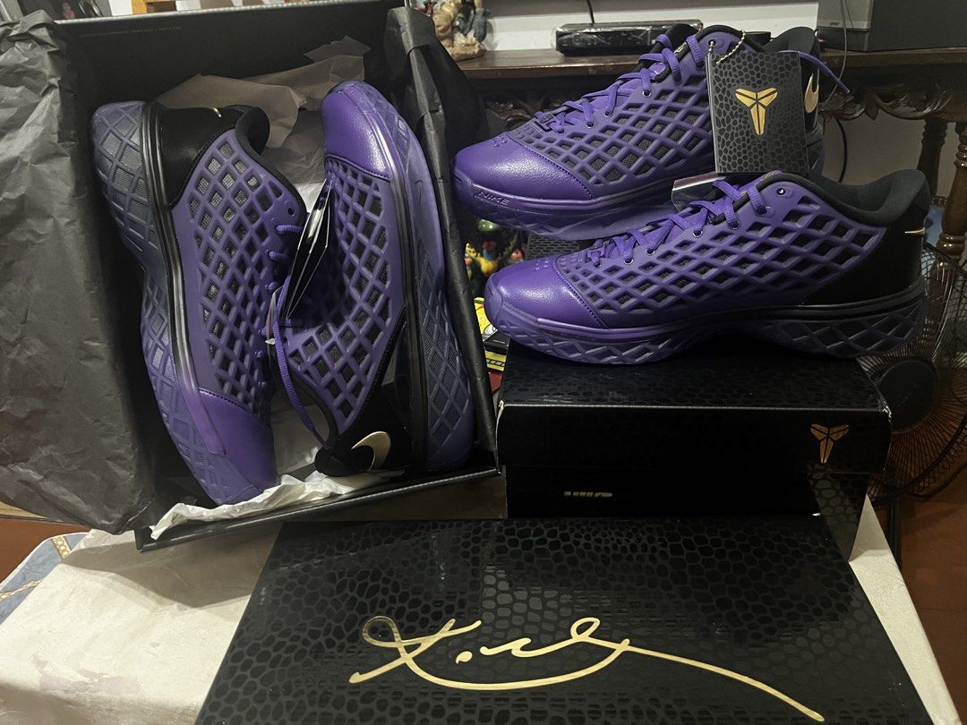 OBE 3 PROTRO LOW — FC BARCELONA (Category: Sneakers) located in Manila. Submitted by mr.miagi (Listing ID 1470562082, Image 1). Description: KOBE 3 PROTRO LOW — FC BARCELONA Titan release BNDS | US 10 & 10.5 On hand and ready to go! 💰 ₱10,000each 📍 Imus, Cavite 🤝 Meet-ups: SM Molino • Vermosa • SM Bacoor Don’t hesitate to send a DM if you’re interested. 📩.
