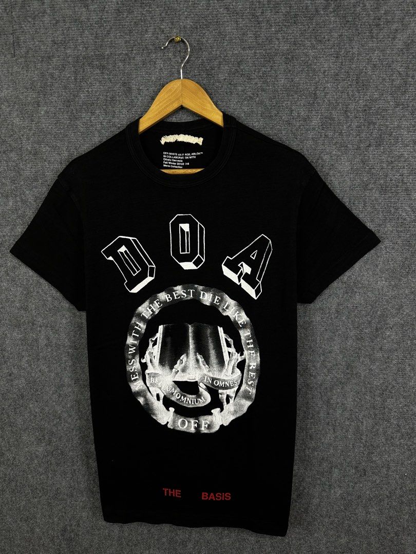 Off White (Category: Tshirts & Polo Shirts ) located in Daet. Submitted by kevsquintela (Listing ID 1470609112, Image 1). Description: OFF White 🖤🤍🖤 Size - L Dimes - L28xW21 Excellent .