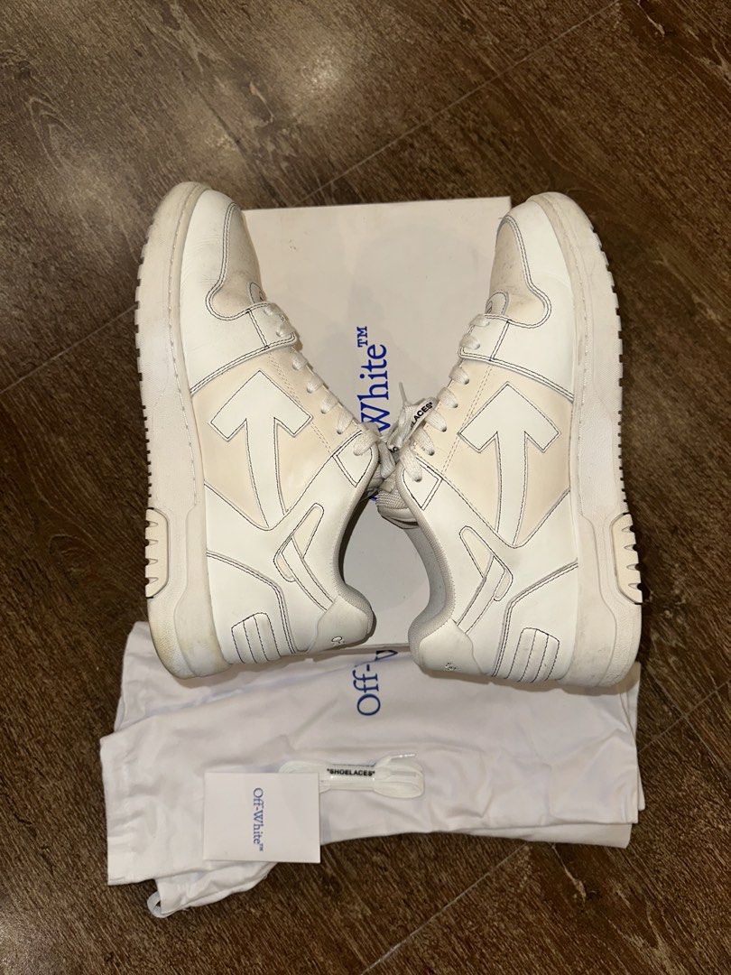 Off White (Out of Office) Triple White (Category: Casual Shoes) located in Manila. Submitted by kurbym (Listing ID 1470582393, Image 2). Description: Off White (Out of Office) Triple White Sz 46 EU OR 12 US MENS COMPLETE INCLUSIONS Needs cleaning Price: 13,000 nego Pm for more.