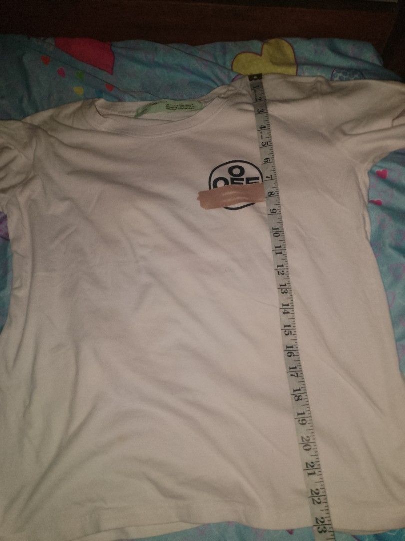 Off white tee (Category: Formal Shirts) located in Baguio. Submitted by vault62 (Listing ID 1470705589, Image 2). Description: needs wash only cut washtag lang issue.