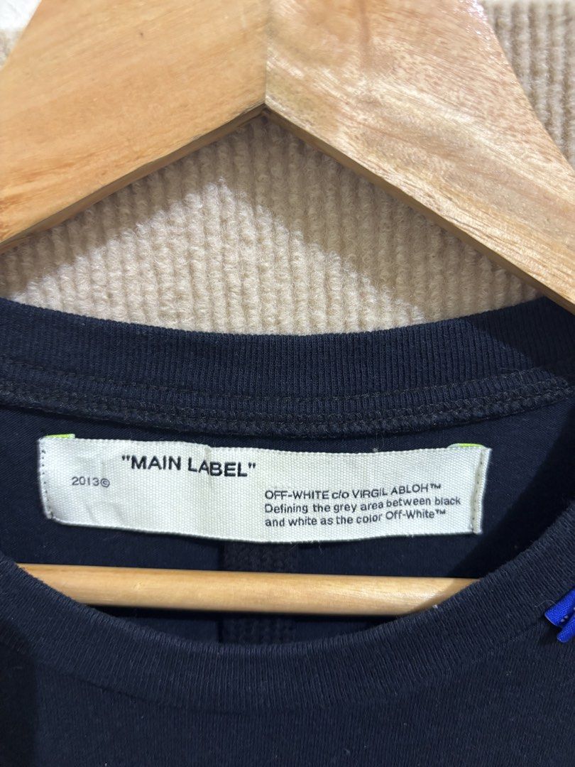 OFF-WHITE (Category: Tshirts & Polo Shirts ) located in San Fernando. Submitted by jyyyshytt (Listing ID 1470683807, Image 3). Description: Excellent condition No issue Color rate:9.5/10 Dimensions:W21 L30.