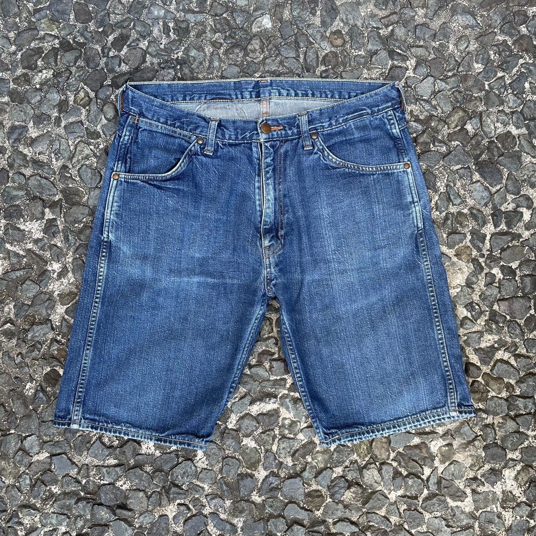 OG Bape Denim Jorts (Category: Shorts) located in Manila. Submitted by walter_wt (Listing ID 1470636586, Image 1). Description: OG Bape Denim Jorts Size- Large Dimension- Waistline: 34-35 Length- 22 Hem- 10 No issue.