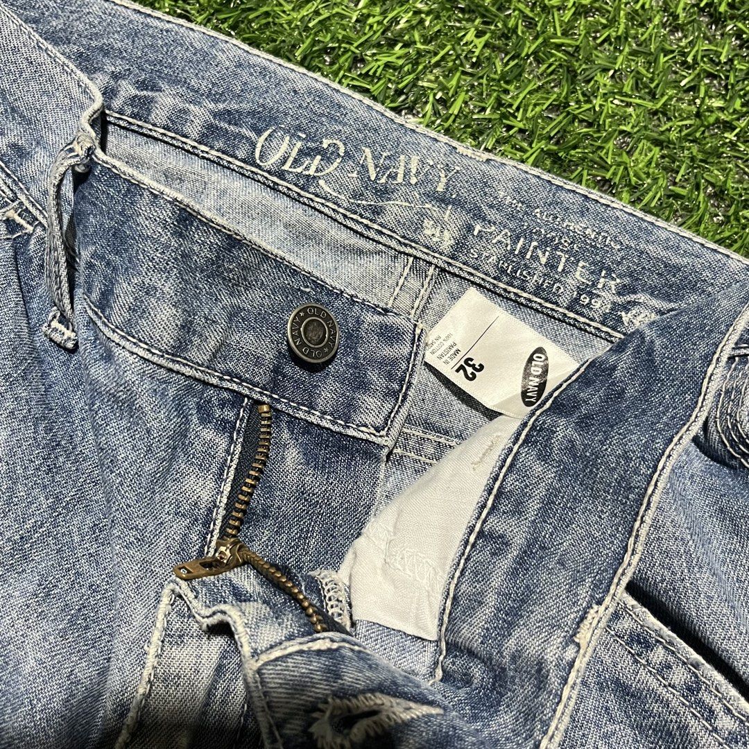 Old Navy Painter Denim Jorts Size 32 (Category: Shorts) located in Argao. Submitted by secondcyclecollection (Listing ID 1470566775, Image 3). Description: - Brand: Old Navy - Style: Classic painter denim shorts with utility pockets and hammer loop - Size: 32 Waist - Material: 100% cotton denim - Color/Wash: Light wash with a nice faded look - Condition: Great pre-loved condition.