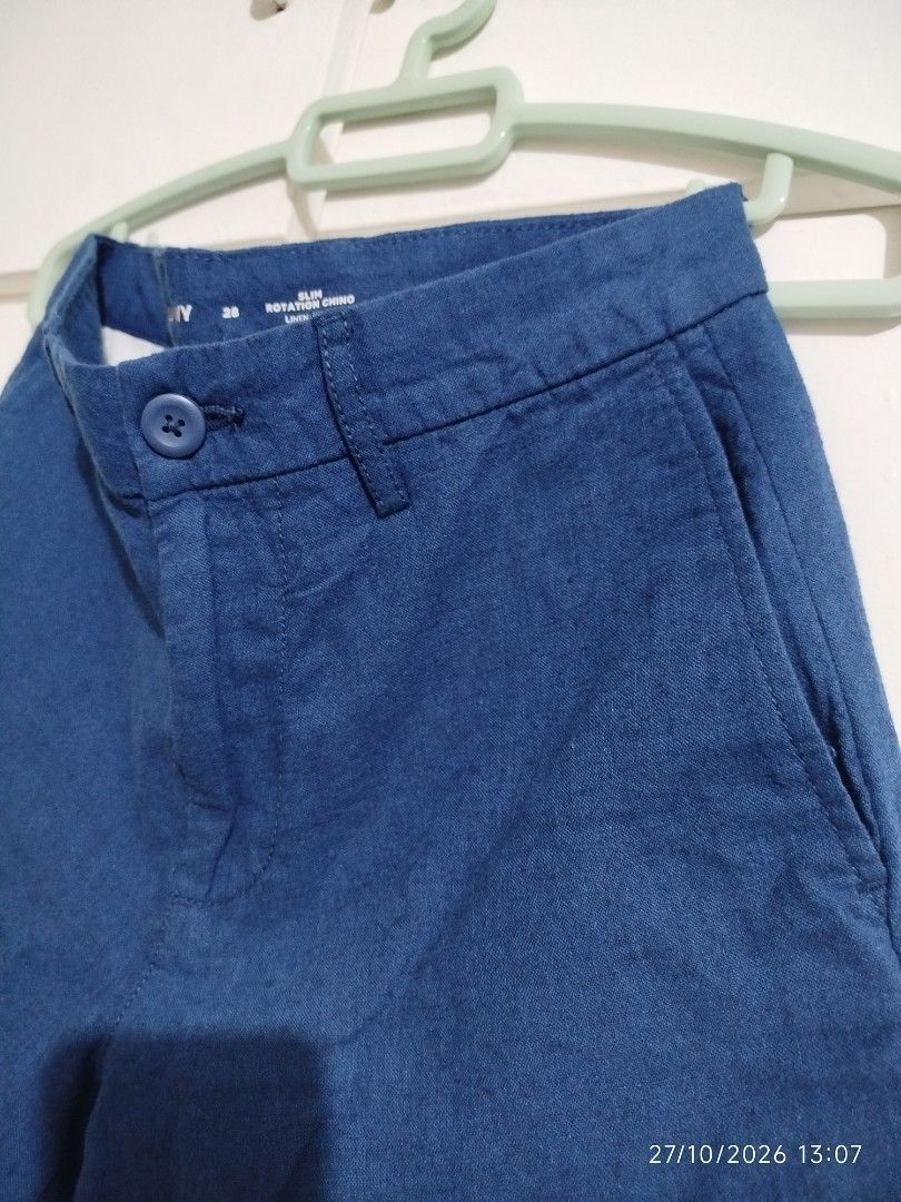 Old navy shorts (size 28) (Category: Shorts) located in Quezon City. Submitted by crci12 (Listing ID 1470596881, Image 3). Description: Old navy shorts Size 28 Unisex Color navy blue Linen blend fabric Slim fit Brand new, fitted only (removed tag only) Actual pictures posted What you see is what you get (color may vary due to lighting) P650 Meet ups: 1. Simplicity mini stop commonwealth ave., balara, qc. 2. Mgas station beside oyasa hardware luzo