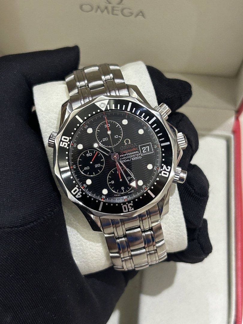 Omega Seamaster 300M Chronograph (Category: Luxury Watches) located in Quezon City. Submitted by olivertomtecson8 (Listing ID 1470698651, Image 1). Description: LOWEST PRICE❗️ Omega Seamaster 300M Chronograph • REF # 213.30.42.40.01.001 • Diameter : 41.5MM • Iconic Pre Ceramic Bezel • Automatic Omega 1164 Swiss Movement • Watch comes with Presentation Box • 10 Links fits upto 7.2 Inch Wrist Asking Price : 145,000 ONLY❗️ QUEZON CITY.