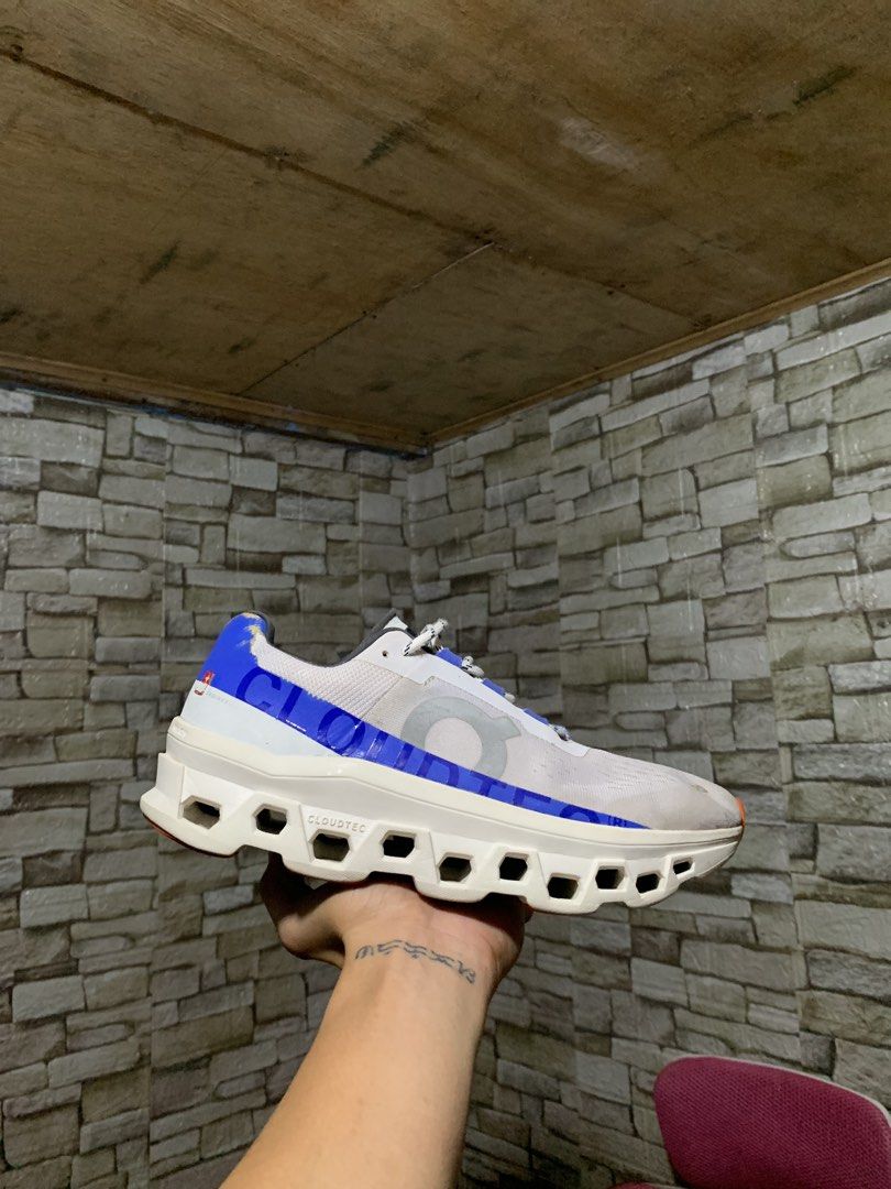 On Cloudmonster White Blue Running Shoes Size US 8 (Category: Sneakers) located in Manila. Submitted by wildfalcon-fd2d (Listing ID 1470683634, Image 1). Description: On Cloudmonster “Frost/Cobalt” SIZE: US 8.5/ 42 EU/ 26.5 CM NO COD/ COP 💸1,500 📍CEBU.