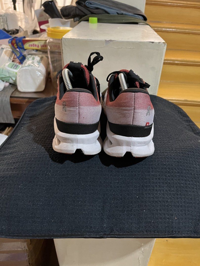 On Cloudsurfer (Category: Sneakers) located in Las Pinas. Submitted by deepsouthe (Listing ID 1470560652, Image 3). Description: On Cloudsurfer M9.5, 9uk, 43eu, 27.5cm VG condition No issues Legit pair Php3,999 plus sf Las Pinas area.
