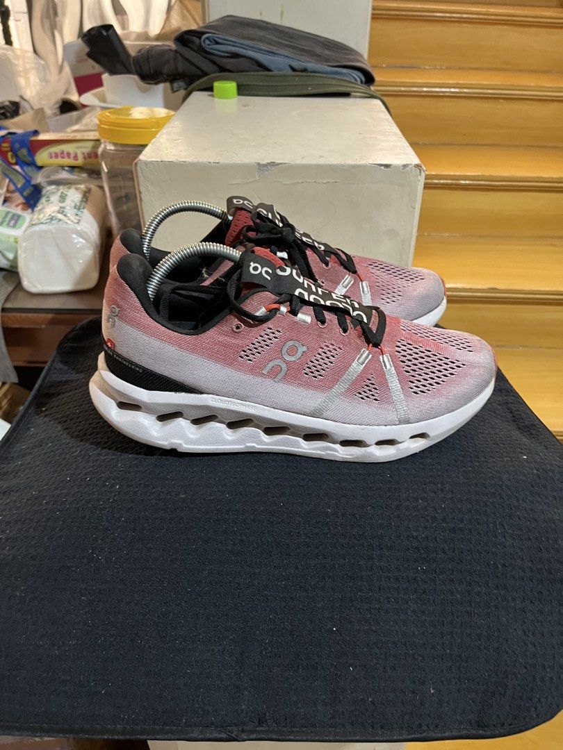 On Cloudsurfer (Category: Sneakers) located in Las Pinas. Submitted by deepsouthe (Listing ID 1470560652, Image 1). Description: On Cloudsurfer M9.5, 9uk, 43eu, 27.5cm VG condition No issues Legit pair Php3,999 plus sf Las Pinas area.