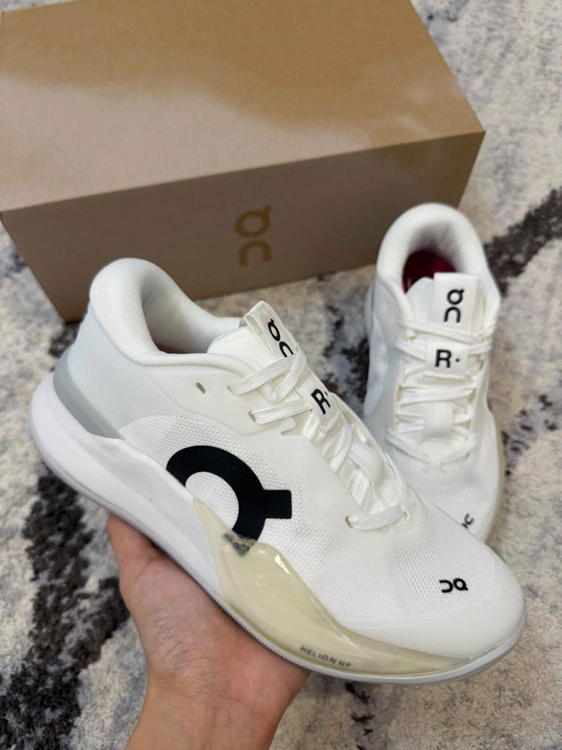 On the Roger Pro 3 (Category: Sneakers) located in Manila. Submitted by aiman_sole5 (Listing ID 1470657253, Image 1). Description: ₱2,300 Inclusion: Box only Available size: 36. 37. 38. 39. 40 (Women) 41. 42. 43. 44. 45 (Men) 📍 Tondo, Manila - Lalamove available (same day delivery) - JNT shipping available .