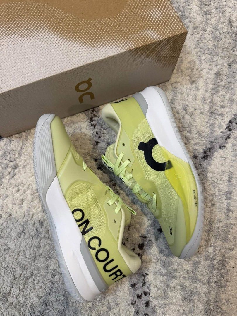On the Roger Pro 3 (Category: Sneakers) located in Manila. Submitted by aiman_sole5 (Listing ID 1470657573, Image 2). Description: ₱2,300 Inclusion: Box only Available size: 36. 37. 38. 39. 40 (Women) 41. 42. 43. 44. 45 (Men) 📍 Tondo, Manila - Lalamove available (same day delivery) - JNT shipping available .