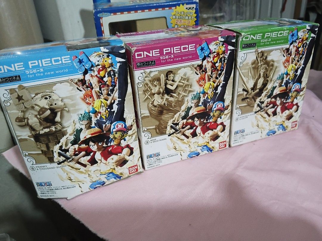 One piece figure, 400 each (Category: Figurines & Statues) located in Paranaque City. Submitted by 4thestate.surplusan (Listing ID 1470669689, Image 1). Description: 400 eaxh one piece figure.