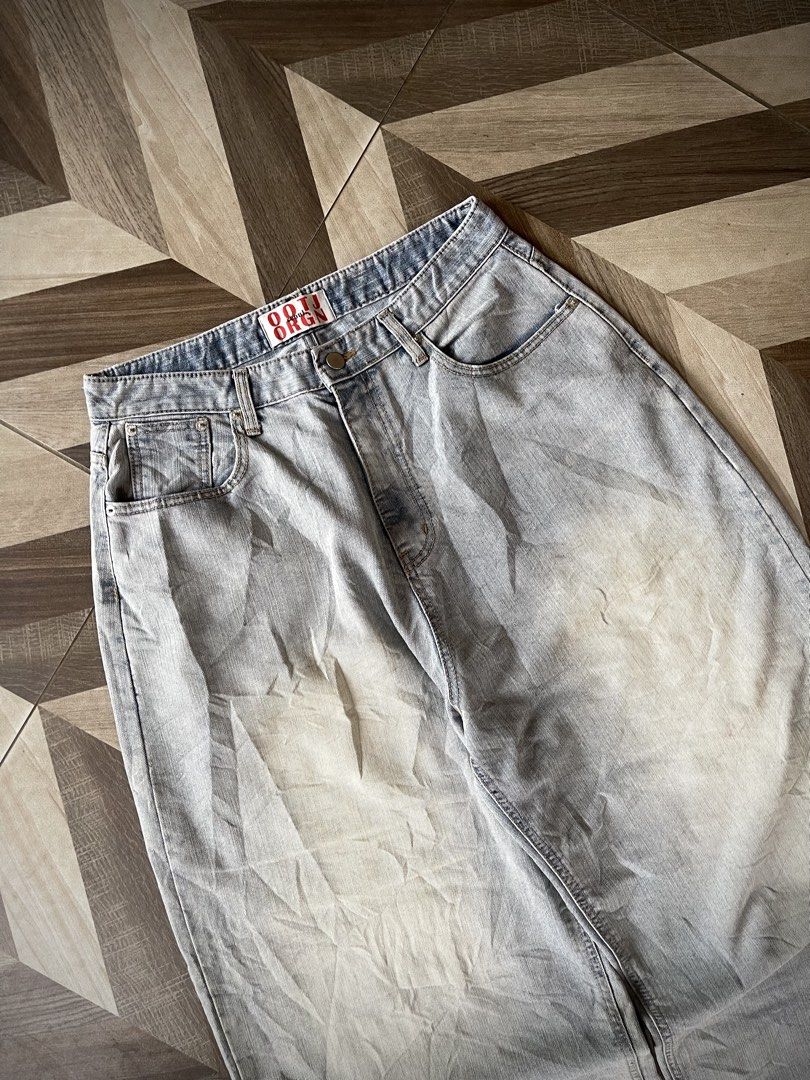 OOTJ ORGN Light Washed Baggy Jeans (Category: Jeans) located in Pagadian. Submitted by thrift.wrld (Listing ID 1470653253, Image 2). Description: (OOTJ ORGN Light Washed Baggy Jeans ) Dimensions: • Waist: 32 • Length: 41 • Thigh: 16 • Hem: 11.5 Drop Prices: • Mine: 500 + ₱9O shipping fee (sf) Details: • 1O/1O Color rate • Flawless, As new condition with zero flaws • Need wash • Hard Denim.