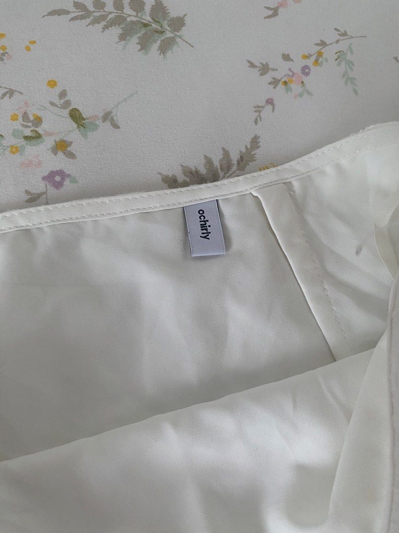 Orchirly Layered Midi Maxi White Fairy Skirt Vintage Y2k (Category: Skirts) located in Porac. Submitted by wearbyroch (Listing ID 1470645669, Image 3). Description: waistline: 25-26 - with zipper - Brand New - Never been worn - No issues .