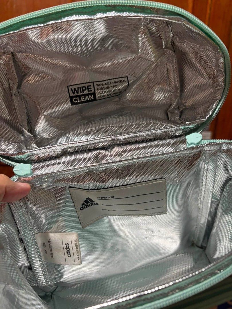 ORIGINAL ADIDAS LUNCH BAG (Category: Everything Else Others) located in Valenzuela. Submitted by kai.bm (Listing ID 1470656005, Image 3). Description: original adidas lunch bag - got this for ₱1,200 (US pasabuy) - needs cleaning 🏷️ 500 only.