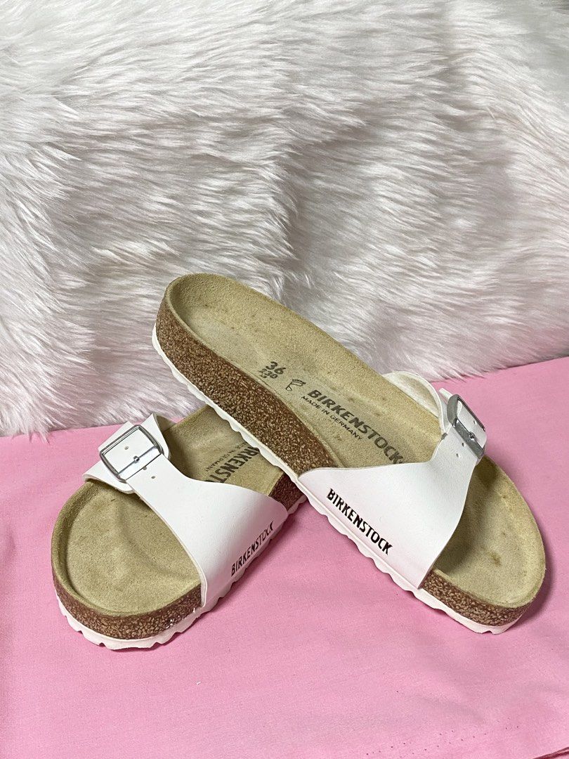 Original Birkenstock (Category: Slippers and slides) located in Caloocan City. Submitted by andracse03 (Listing ID 1470719219, Image 1). Description: BIRKENSTOCK Madrid Birko -White ✔️ Authentic Birkenstock ✔️ White single-strap design with adjustable buckles ✔️ Comfortable contoured footbed ✔️ Lightly used — still in good condition ✔️ Comes with original box Perfect for everyday wear, casual outfits, and minimalist styling. Size: EU 36 Inclusion