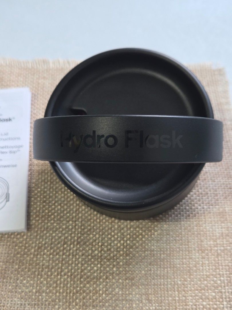 Original Hydro Flask Flex Sip Lid cap (Category: Water Bottles & Tumblers) located in Bulacan. Submitted by limitless.melai (Listing ID 1470557657, Image 1). Description: - Authentic Hydro Flask Flex Sip Lid in sleek black - Fits all standard wide mouth bottles - Convenient twist-to-open sip mechanism for easy drinking on the go - Brand new, never used, and in pristine condition - Includes original cleaning instructions booklet.