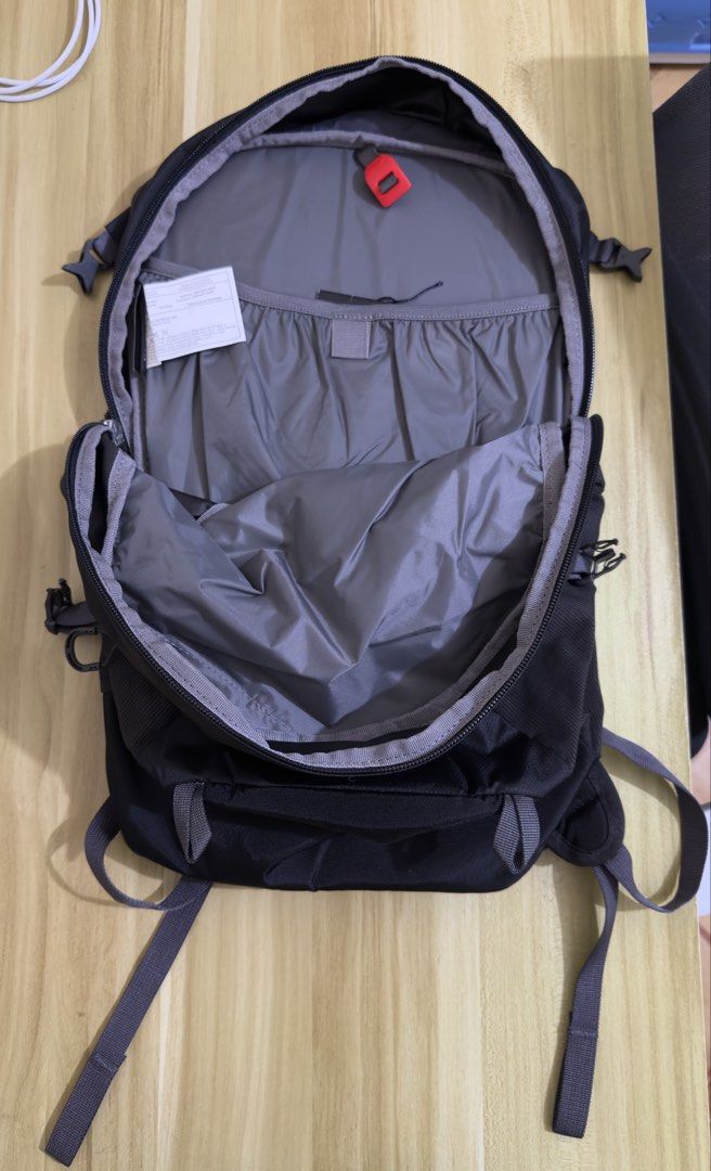 Osprey Sportlite 15 Backpack Dark Charcoal Grey (Category: Backpacks) located in Pila. Submitted by cl0verchips (Listing ID 1470614035, Image 3). Description: - Brand new with original tags attached - Color: Dark charcoal grey - Capacity: 15-litre lightweight design - Breathable mesh back panel for extra comfort - Multiple internal compartments with a convenient key clip - Adjustable sternum and waist straps for a secure fit - Ideal as an everyda