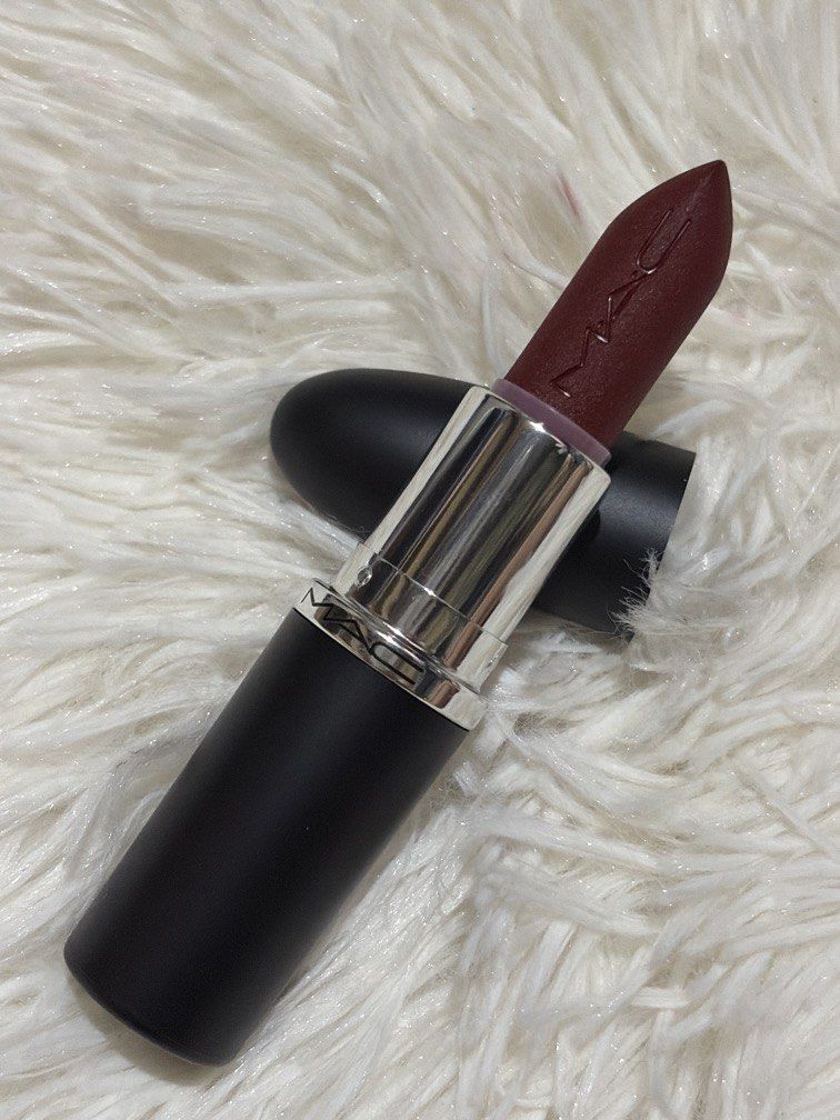 OVER STATEMENT MACXIMAL Matte Lipstick (Category: Makeup) located in Pugo. Submitted by caztraine (Listing ID 1470686133, Image 2). Description: 35pcs still available .