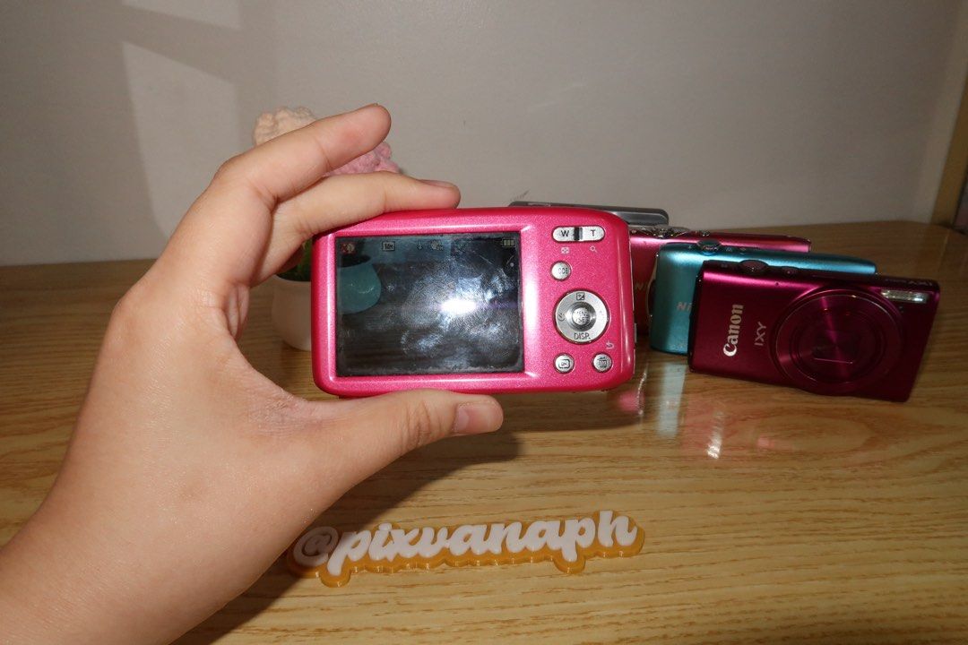 Panasonic Lumix DMC S2 (Category: Cameras) located in Quezon City. Submitted by pixvanaph (Listing ID 1470593830, Image 3). Description: (🦩) Panasonic Lumix DMC S2 [pink] price: ₱5,000 — 𝐀𝐕𝐀𝐈𝐋𝐀𝐁𝐋𝐄 𑣲 no functional issues, all working! 𑣲 14.1 megapixels, ccd sensor 𑣲 4x optical zoom 𑣲 9/10 body cosmetics 𑣲 release date: January 2012 (🐰) Inclusions: • unit itself • wet & dry wipes • microfiber cloth • pouch • battery • universal char