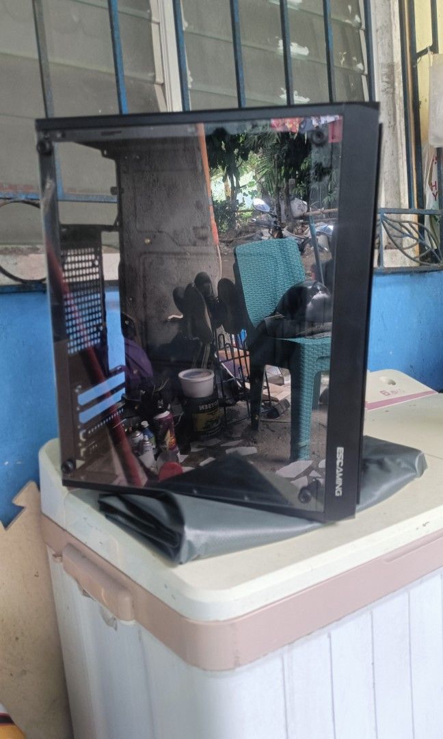 PC CASE glass side and front panel (Category: Computer Parts) located in Manila. Submitted by reccaaquin77542 (Listing ID 1470742567, Image 2). Description: .