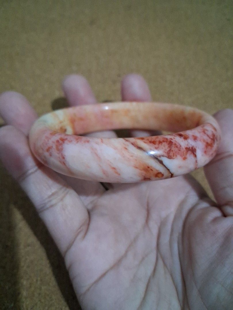 Peach agate nature crystal bangle s58mm (Category: Bracelets) located in Candelaria. Submitted by naturecrystal (Listing ID 1470646208, Image 3). Description: Peach agate nature crystal bangle s58mm. JUST MESSAGE ME FOR MORE DETAILS. SHIPPING ONLY JNT COURIER.