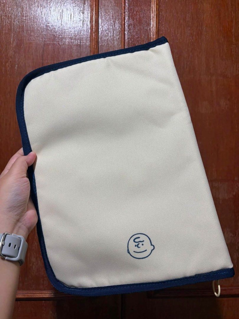 PEANUTS CANVAS POUCH (Category: Everything Else Others) located in Valenzuela. Submitted by kai.bm (Listing ID 1470655329, Image 3). Description: peanuts canvas pouch (13in) - got this for ₱299 - used once 🏷️ 100 only.