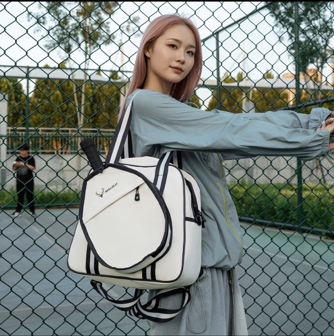 PICKLE BALL / BADMINTON BAG MUl (Category: Shoulder Bags) located in Taguig. Submitted by daylightsavingtime (Listing ID 1470703131, Image 2). Description: Multi-functional waterproof fabric pickleball bag, paddle bag, handbag, backpack, crossbody bag, outdoor sports table tennis paddle bag..