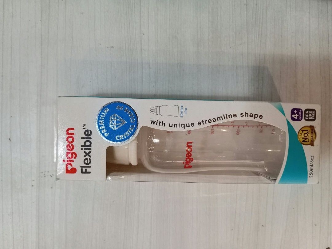 Pigeon Flexible Streamline Shape PP Baby Bottle (Category: Breastfeeding & Bottle Feeding) located in Pateros City. Submitted by JP0125 (Listing ID 1470701822, Image 2). Description: - Brand new and unopened in original packaging - Premium crystal clear streamline design - 100% BPA and BPS free for baby's safety - Size 150ml/5oz ideal for 0+ months - Size 250ml/8oz ideal for 4+ months - Authentic Pigeon quality.