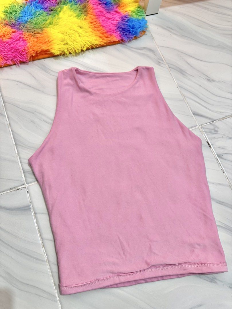 Pink Halter Top (Category: Others Tops) located in Bulacan. Submitted by archivesbyjanine (Listing ID 1470678072, Image 2). Description: Makapal tela and soft.