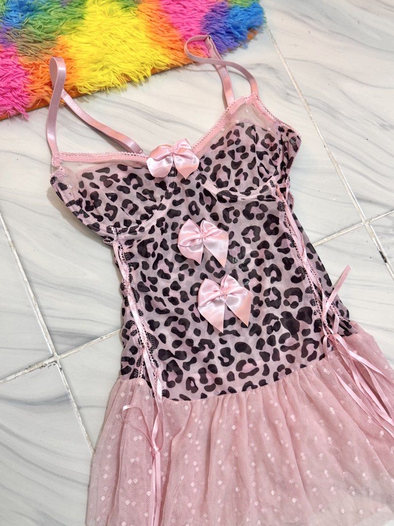 Pink Leopard Print Underwired Loungewear Dress (Category: Undergarments & Loungewear) located in Bulacan. Submitted by archivesbyjanine (Listing ID 1470681064, Image 3). Description: .