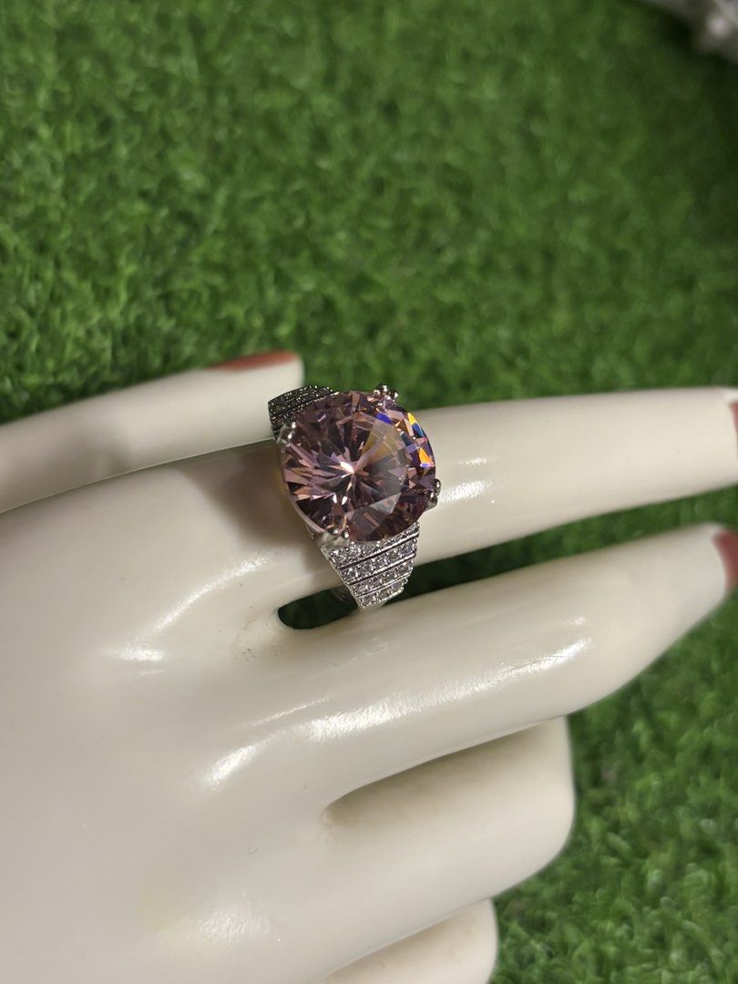💖pink padparadscha power ring (Category: Rings) located in Davao. Submitted by ememlou17 (Listing ID 1470573364, Image 3). Description: 💖Pink Padparadscha Power Ring gemstone. Ring size 9 adjustable Markings au750 Rodium/ Platinum over copper based metal Tarnish resistant with extra care Message me directly📩.