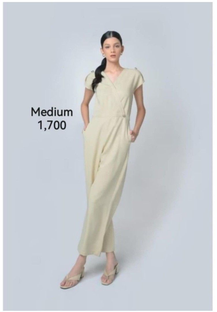 Plains and prints bree short sleeve pantsuit (Category: Jumpsuits) located in Cainta. Submitted by buena_shoppe (Listing ID 1470680924, Image 1). Description: brand new with tag medium plus shipping fee last price posted.