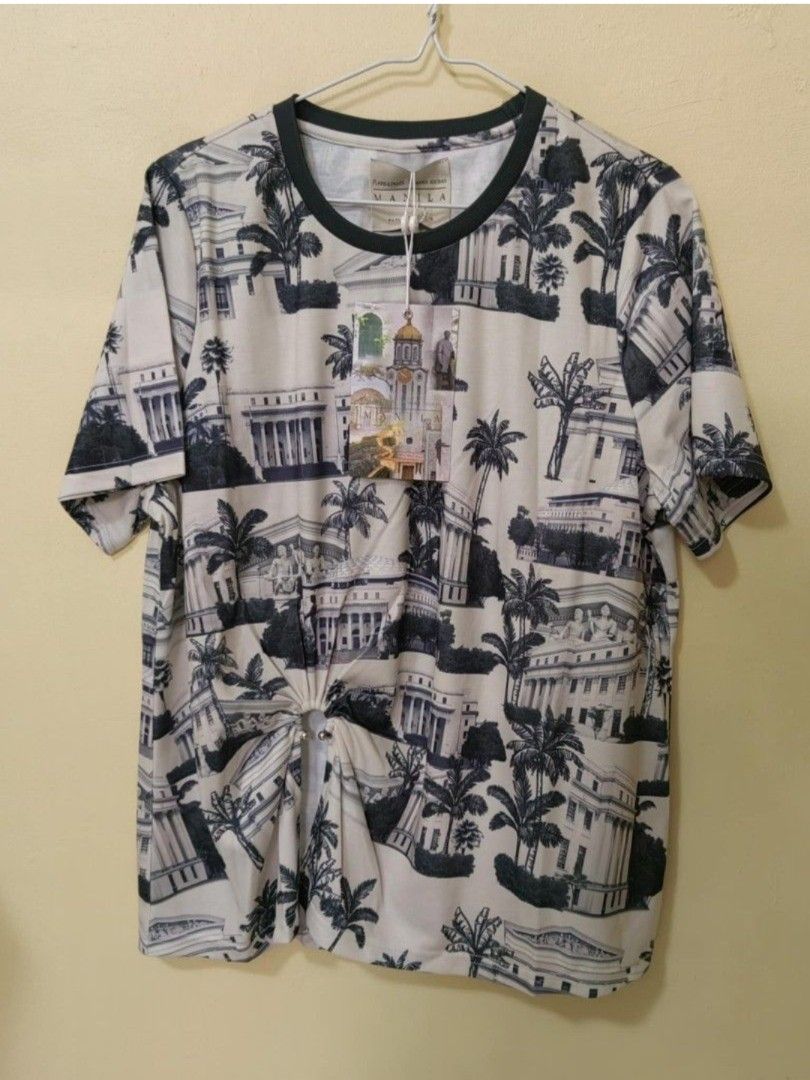 Plains and prints top (Category: Others Tops) located in Cainta. Submitted by buena_shoppe (Listing ID 1470681283, Image 1). Description: brand new with tag xl size manila collection plus shipping fee last price posted.