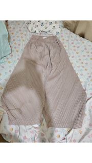 (Category: ) located in . Submitted by bawalthrift (Listing ID 1470740673, Image 1). Description: .