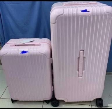 Polycarbonate Luggage Set cabin 22 & trunk 33 (Category: Luggage) located in Manila. Submitted by dh3nz1 (Listing ID 1470741925, Image 3). Description: - Brand new matching 2-piece hard shell luggage set (large suitcase + carry-on) - Available in 5 trendy colors: Black, Olive Green, Pink, Grey, and Red - Smooth 360-degree 4 spinner wheels on both pieces for easy mobility - Convenient telescopic handles and sturdy side grab handles - Perfect for y