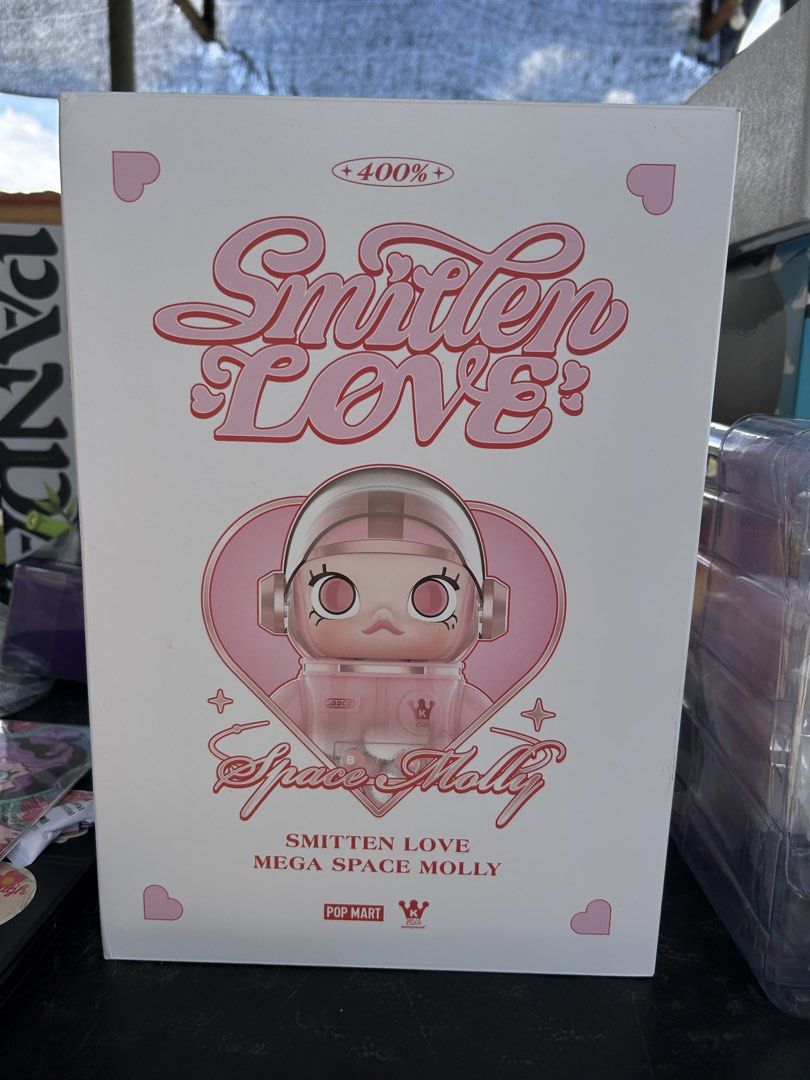 Pop Mart Mega Space Molly 400% Smitten Love (Category: Designer & Blind Box Toys) located in Kidapawan. Submitted by kukaaai (Listing ID 1470594770, Image 1). Description: - Item: Pop Mart Mega Space Molly 400% Smitten Love - Color: Pink with clear space helmet and plush filling inside - Inclusions: Matching toy gun accessory and original box - Condition: Displayed carefully, box opened just to check contents - Ideal for art toy collectors and di