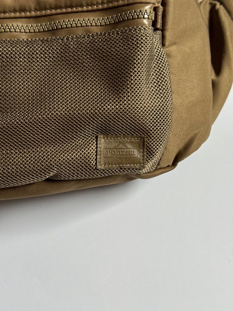 Porter Yoshida / Silent Waistbag (L) (Category: Belt bags, Clutches and Pouches) located in Calamba. Submitted by secondsite.ph (Listing ID 1470622469, Image 3). Description: Porter Yoshida / Silent Waistbag (L) 10/10 like new No major flaws ₱5500.