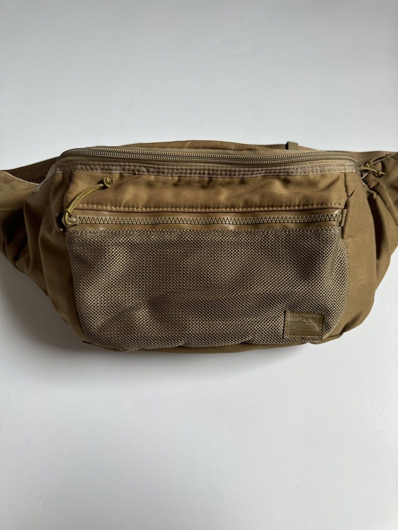 Porter Yoshida / Silent Waistbag (L) (Category: Belt bags, Clutches and Pouches) located in Calamba. Submitted by secondsite.ph (Listing ID 1470622469, Image 2). Description: Porter Yoshida / Silent Waistbag (L) 10/10 like new No major flaws ₱5500.