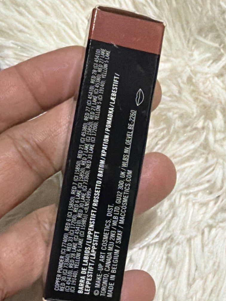 POSH PIT MAC Lusterglass Lipstick (Category: Makeup) located in Pugo. Submitted by caztraine (Listing ID 1470684413, Image 3). Description: .