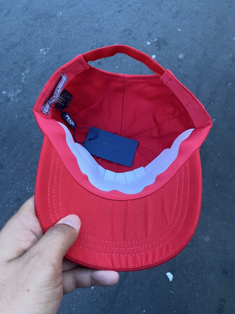 Prada (Category: Caps & Hats) located in Manila. Submitted by dundonnn (Listing ID 1470741397, Image 3). Description: ✅ AVAILABLE ✅ 🧢 PRADA 💰 ₱750 ▪️ Adult size / Fit most head 🛒 DM ME.