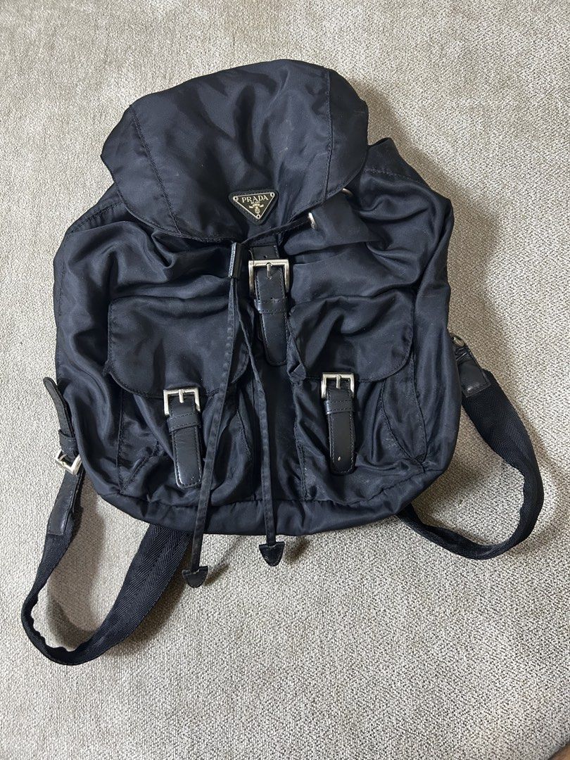 Prada Backpack (Category: Luxury Bags & Wallets) located in Aurora. Submitted by snoworiontwinkle_08 (Listing ID 1470679131, Image 1). Description: Wala ako makita white tag Pero naka prada lahat hard ware nia Dm me.
